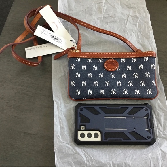 Dooney & Bourke New York Yankees - MLB crossbody purse - Picture 4 of 8